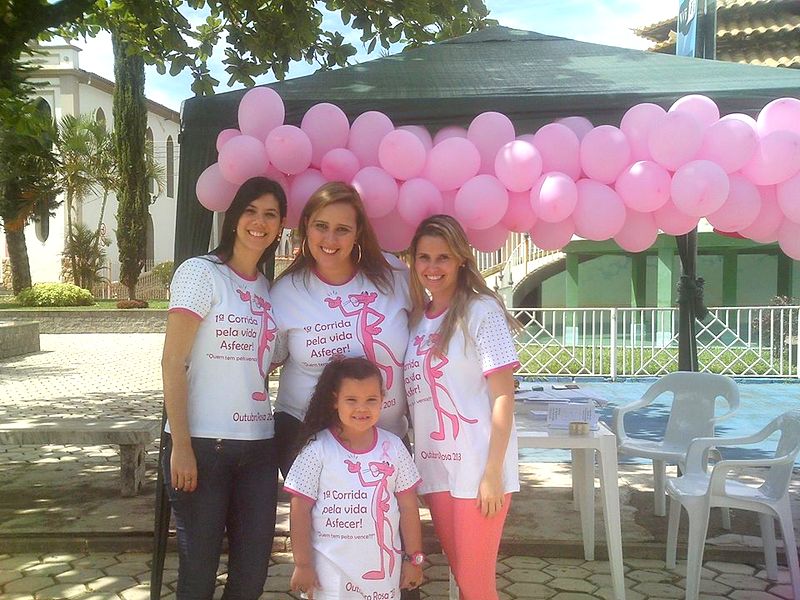 Márcia, Talita, Renata e sua filha Maria.